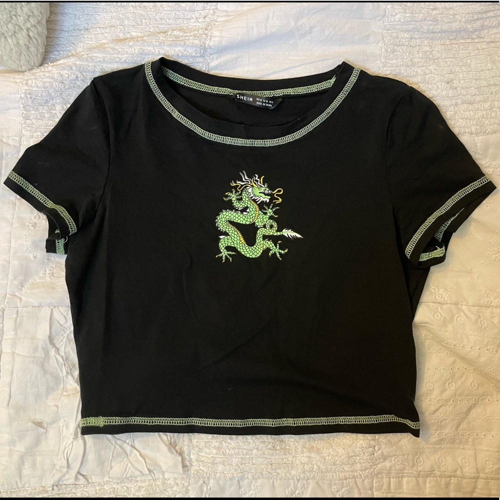 contrast stitching dragon baby tee